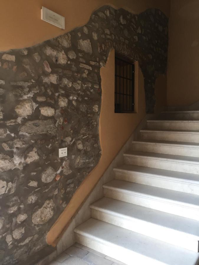 Apartamento Casa del Monastero Polpenazze del Garda Exterior foto